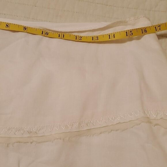 Gianni-bini Women's White Skirt - Picture 7 of 8